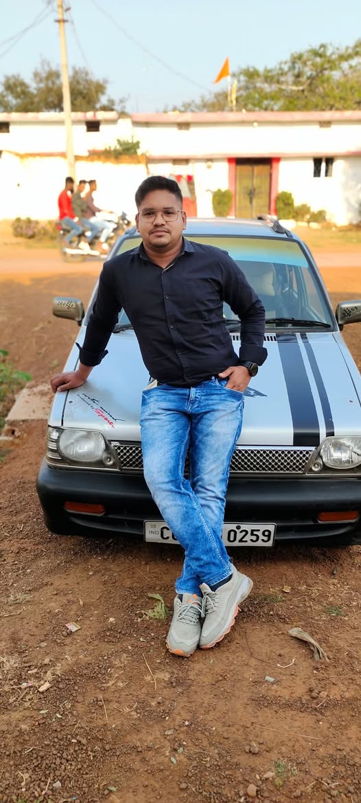 बलेश्वर सिन्हा,Bsc (IT),हाउस न. 110 गैलेक्सी नू टोन 2,मंदिर हसौद, रायपुर (छ. ग.)