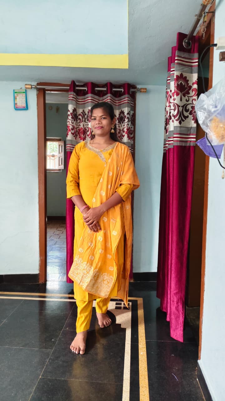 रेशमा साहू,MSc.(Physics) ,D.ED ,B.ED , DCA, CGTET ,CTET qualified,कोकड़ी (नारी) पोस्ट -भैंसमुंडी, तहसील -कुरुद, जिला - धमतरी (छ. ग.)